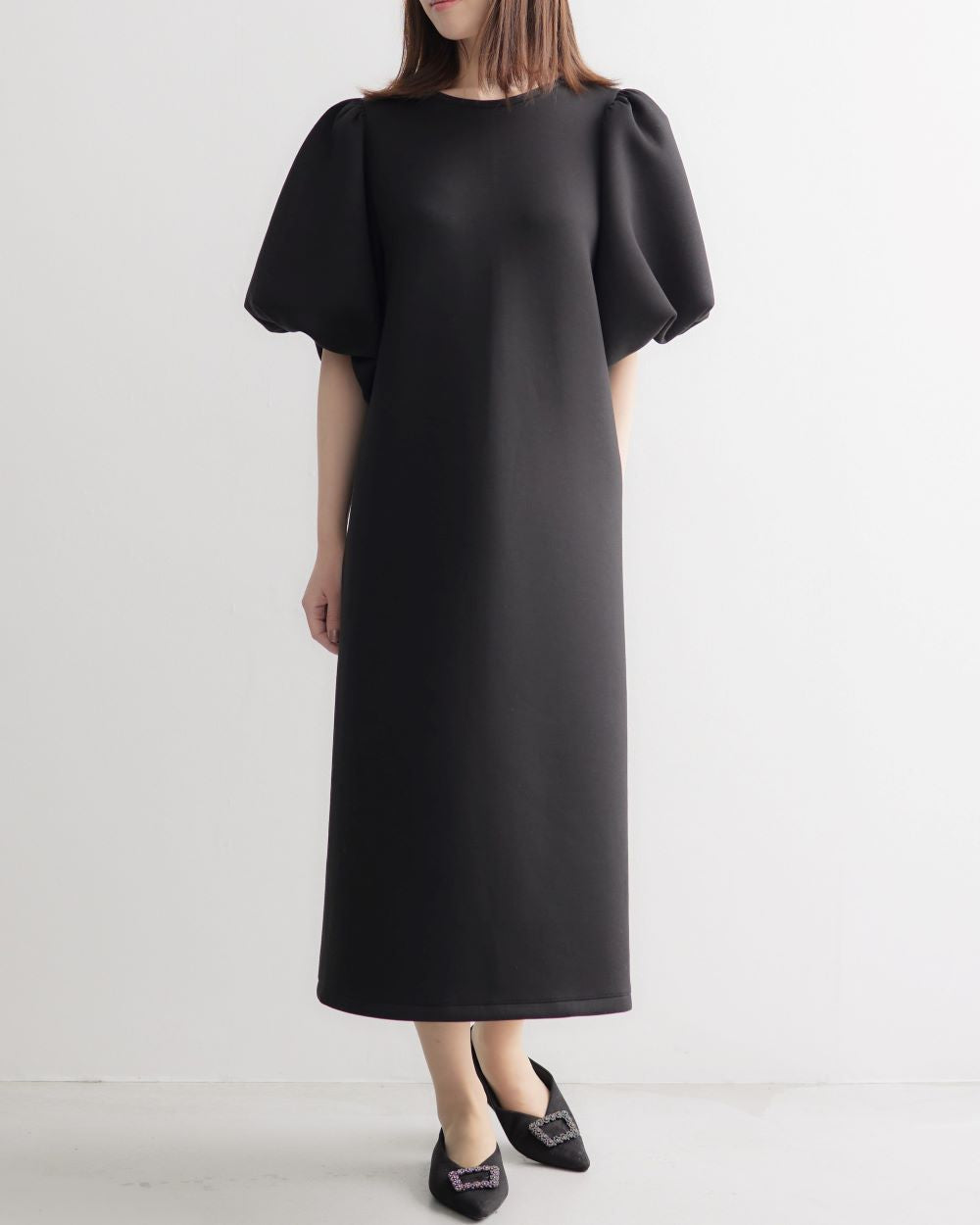 パフ袖ワンピース