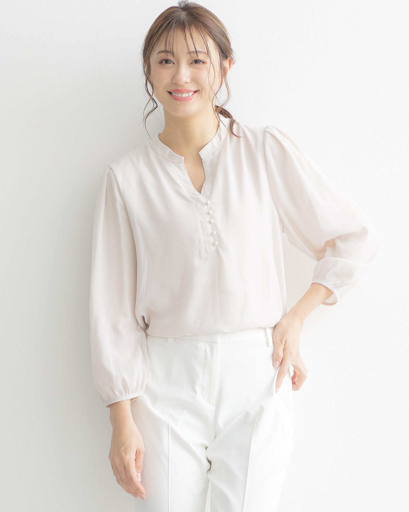パール付きスキッパーブラウス